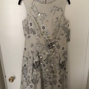 Teri Jon Dresses - Teri jon silver sequin flower midi knee dress NWT Teri Jon Dresses - Teri jon silver sequin flower midi knee dress NWT